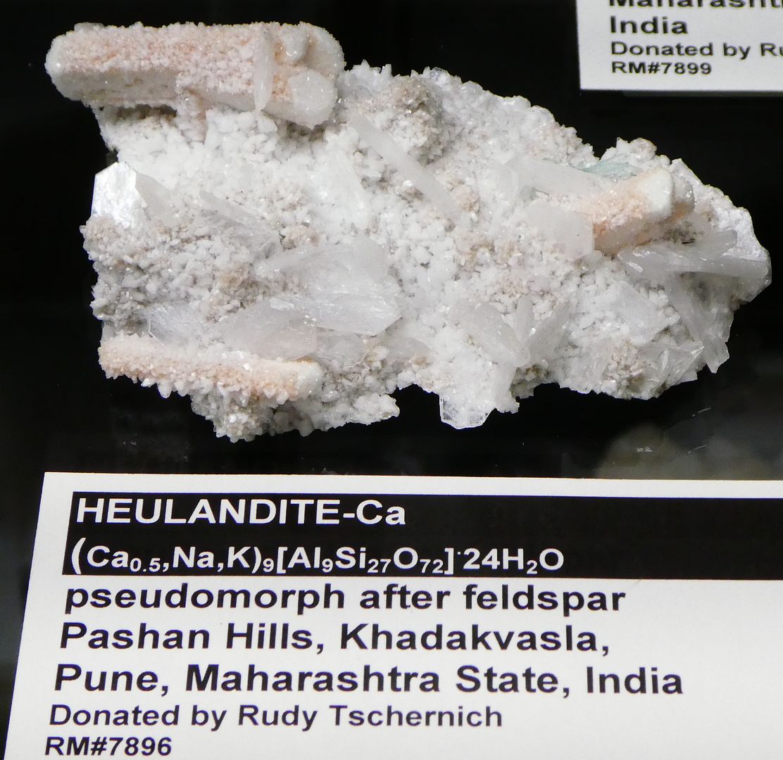 Northwest Mineral Gallery Some minerals from India (photo diary)